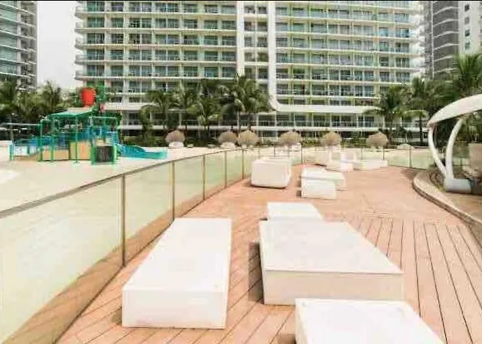 Apartment Azure Urban Residences Bahamas & One Bedroom