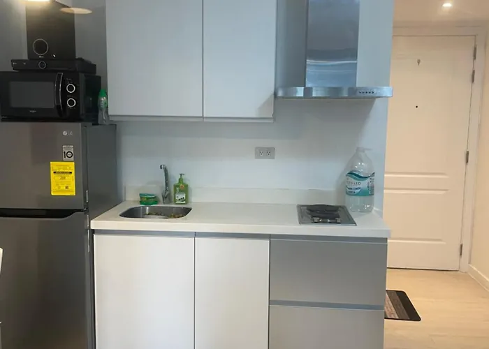 Apartment Azure Urban Residences Bahamas & One Bedroom *