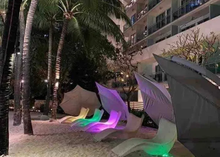 Apartment Azure Urban Residences Bahamas & One Bedroom